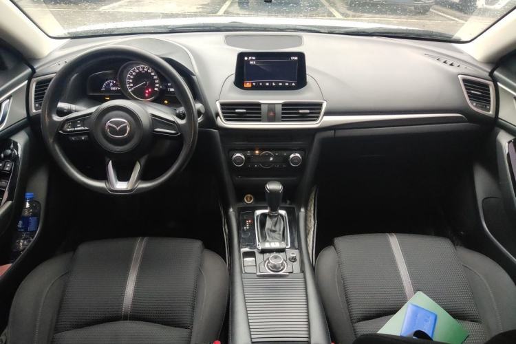 Used Mazda 3 Axela 2017 Sedan 1.5L Automatic Luxury Model China VI Standard Center Console