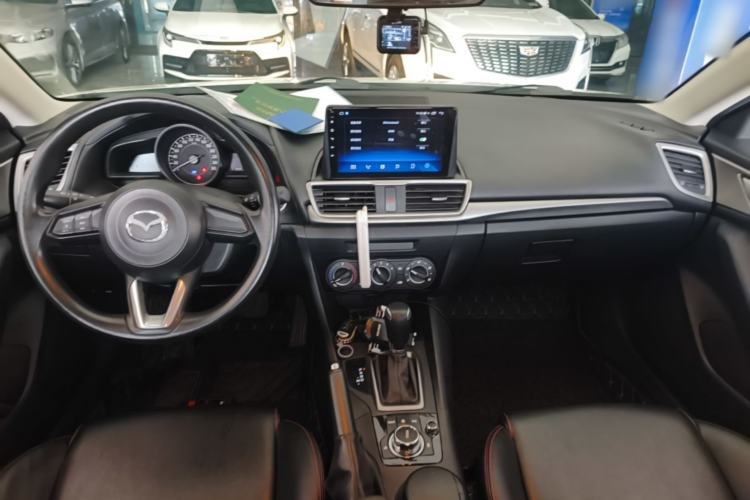 Used Mazda 3 Axela 2017 Sedan 1.5L Automatic Comfort Model Emission Standard China V Center Console