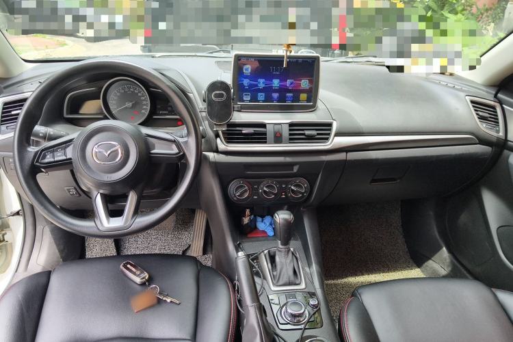 Used Mazda 3 Axela 2017 Sedan 1.5L Automatic Comfort Model Emission Standard China V Center Console
