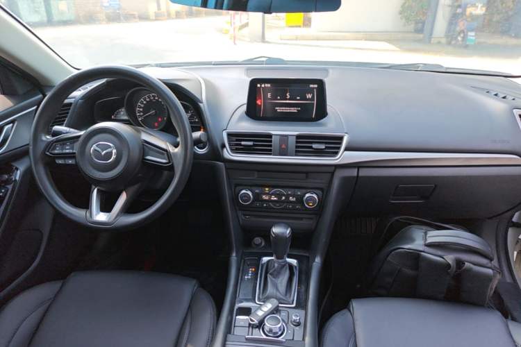 Used Mazda 3 Axela 2017 Sedan 1.5L Automatic Luxury Model Emission Standard China V Center Console