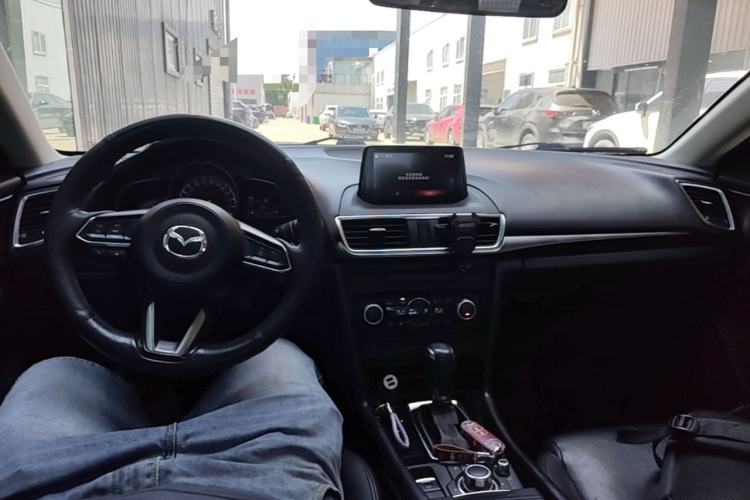 Used Mazda 3 Axela 2017 Sedan 1.5L Automatic Prestige Model China V Standard Center Console