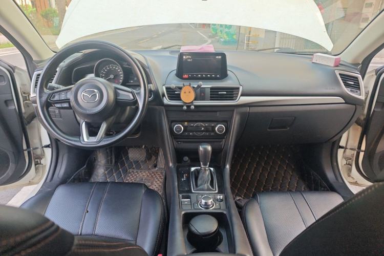 Used Mazda 3 Axela 2017 Sedan 1.5L Automatic Luxury Model Emission Standard China V Center Console
