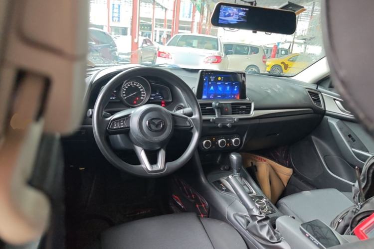 Used Mazda 3 Axela 2017 Sedan 1.5L Automatic Comfort Model Emission Standard China V Center Console