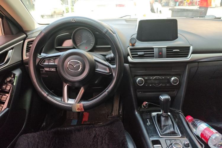Used Mazda 3 Axela 2017 Sedan 1.5L Automatic Luxury Model Emission Standard China V Center Console