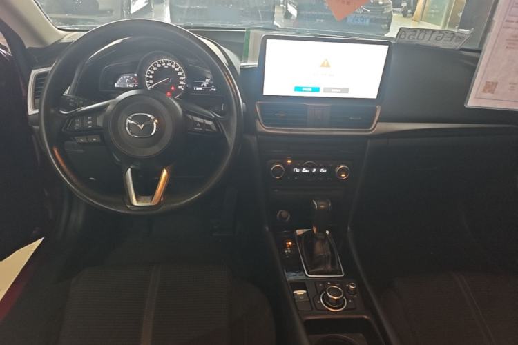 Used Mazda 3 Axela 2017 Sedan 1.5L Automatic Luxury Model Emission Standard China V Center Console