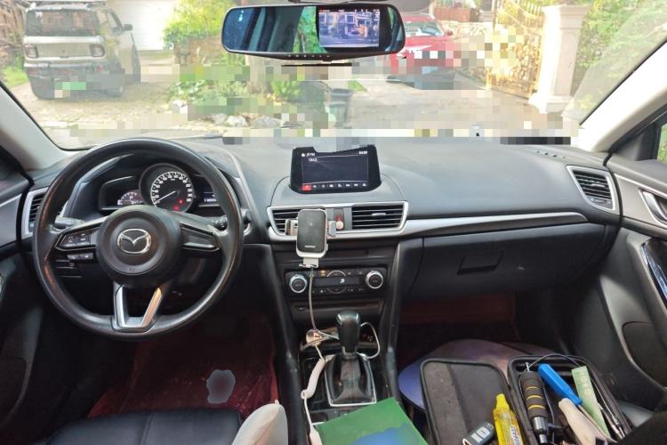 Used Mazda 3 Axela 2017 Sedan 1.5L Automatic Luxury Model Emission Standard China V Center Console