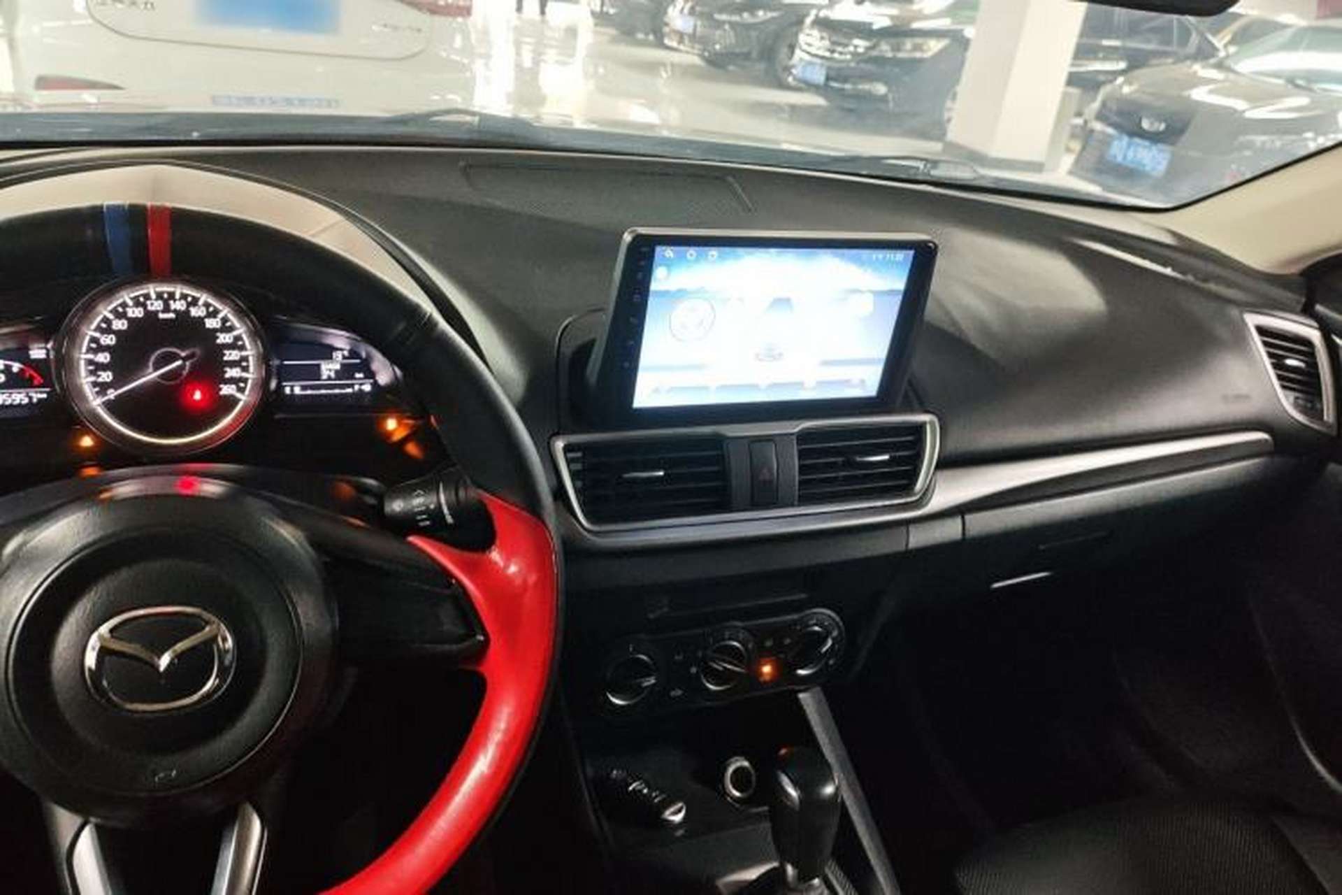 Used Mazda 3 Axela 2017 Sedan 1.5L Automatic Comfort Model Emission Standard China V Center Console