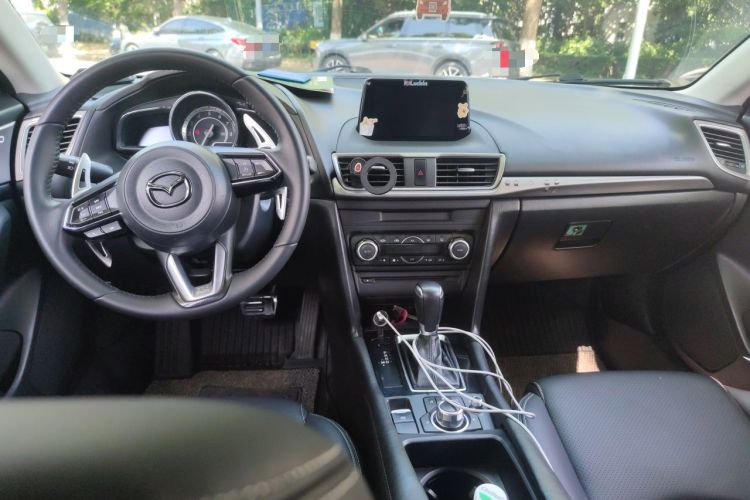 Used Mazda 3 Axela 2017 Sedan 1.5L Automatic Luxury Model Emission Standard China V Center Console