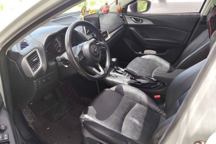 Used Mazda 3 Axela 2017 Sedan 1.5L Automatic Comfort Model Emission Standard China V Driver Seat