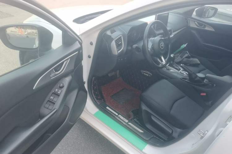 Used Mazda 3 Axela 2017 Sedan 1.5L Automatic Comfort Model Emission Standard China V Driver Seat