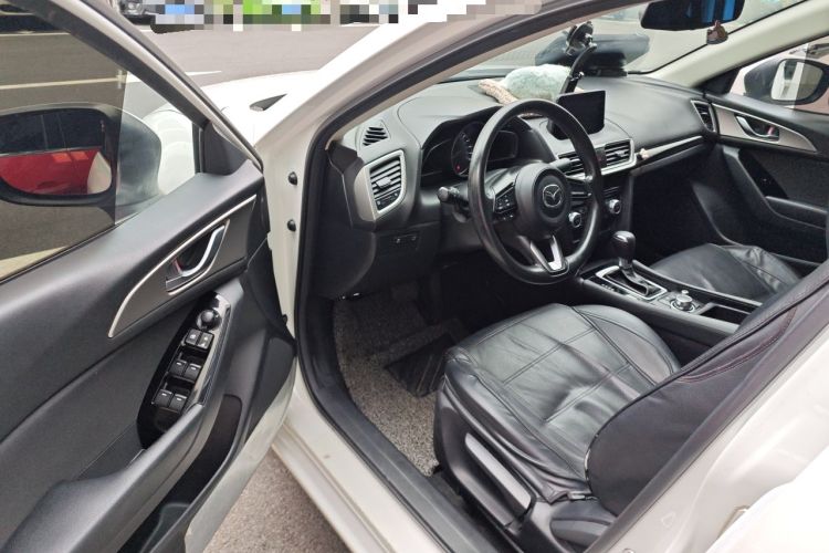 Used Mazda 3 Axela 2017 Sedan 1.5L Automatic Luxury Model Emission Standard China V Driver Seat