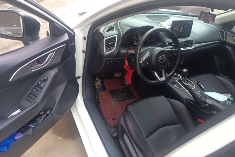 Used Mazda 3 Axela 2017 Sedan 1.5L Automatic Comfort Model China VI Standard Driver Seat