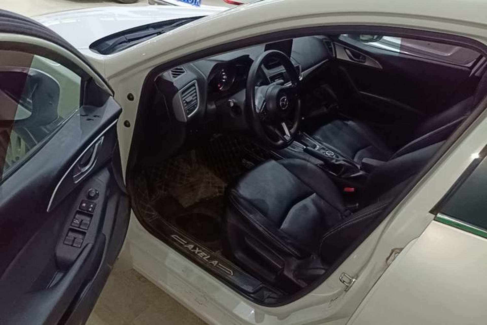 Used Mazda 3 Axela 2017 Sedan 1.5L Automatic Comfort Model Emission Standard China V Driver Seat