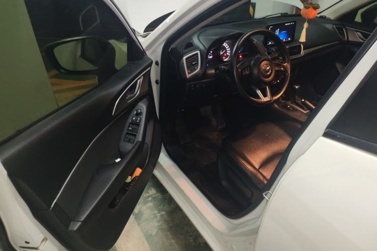 Used Mazda 3 Axela 2017 Sedan 1.5L Automatic Comfort Model China VI Standard Driver Seat