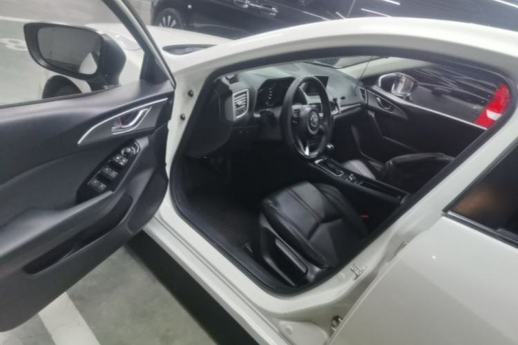 Used Mazda 3 Axela 2017 Sedan 1.5L Automatic Luxury Model Emission Standard China V Driver Seat