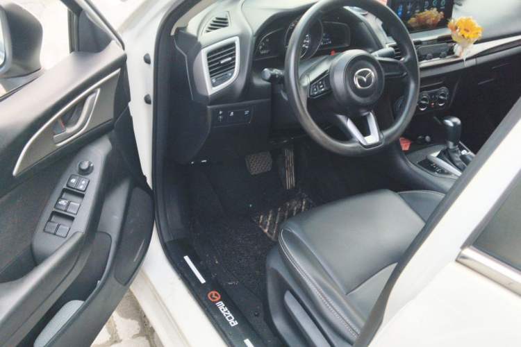 Used Mazda 3 Axela 2017 Sedan 1.5L Automatic Comfort Model China VI Standard Driver Seat