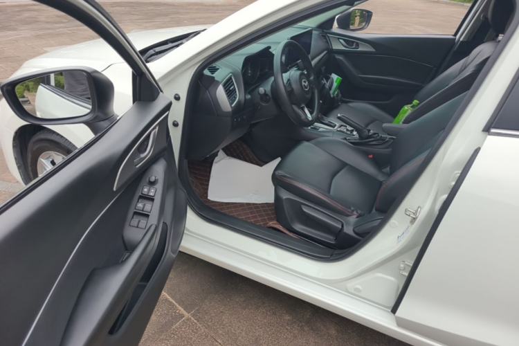 Used Mazda 3 Axela 2017 Sedan 1.5L Automatic Comfort Model Emission Standard China V Driver Seat
