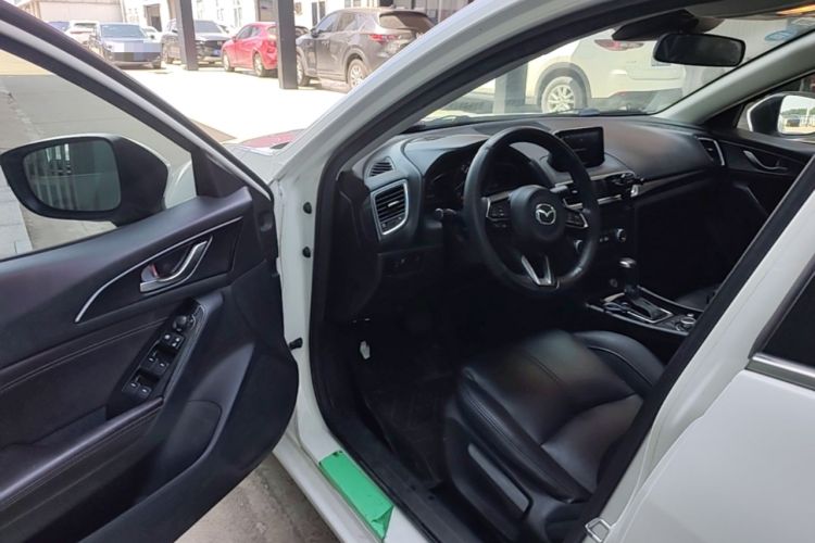 Used Mazda 3 Axela 2017 Sedan 1.5L Automatic Prestige Model China V Standard Driver Seat