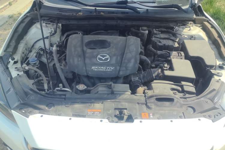 Used Mazda 3 Axela 2017 Hatchback 1.5L Automatic Luxury Model Emission Standard China V Engine Bay