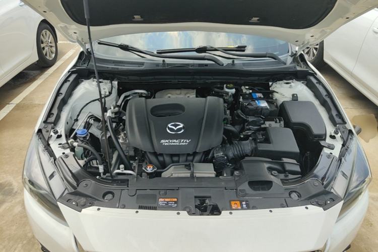 Used Mazda 3 Axela 2017 Sedan 1.5L Automatic Luxury Model Emission Standard China V Engine Bay