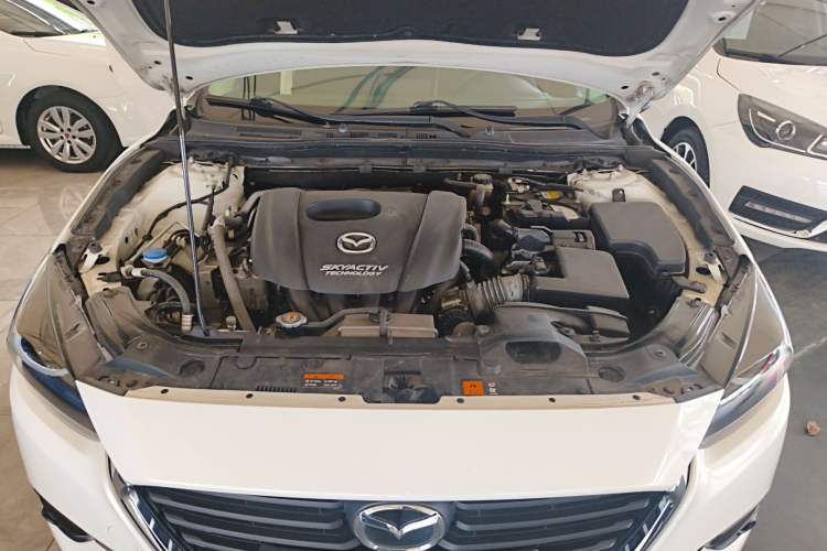 Used Mazda 3 Axela 2017 Sedan 1.5L Manual Luxury Model Emission Standard China V Engine Bay