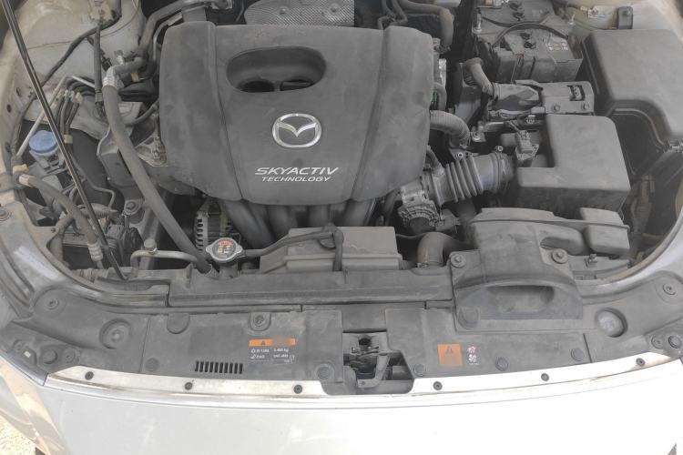 Used Mazda 3 Axela 2017 Sedan 1.5L Automatic Luxury Model Emission Standard China V Engine Bay