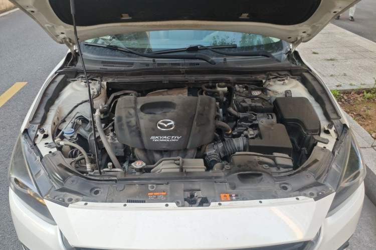 Used Mazda 3 Axela 2017 Sedan 1.5L Automatic Luxury Model Emission Standard China V Engine Bay