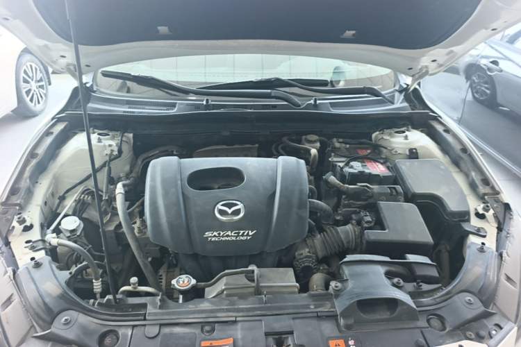 Used Mazda 3 Axela 2017 Sedan 1.5L Automatic Luxury Model Emission Standard China V Engine Bay