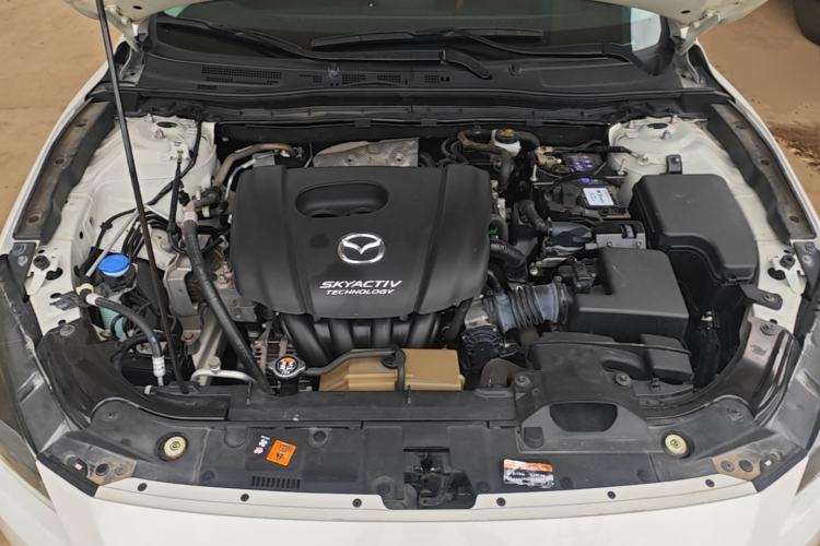 Used Mazda 3 Axela 2017 Sedan 1.5L Automatic Luxury Model Emission Standard China V Engine Bay