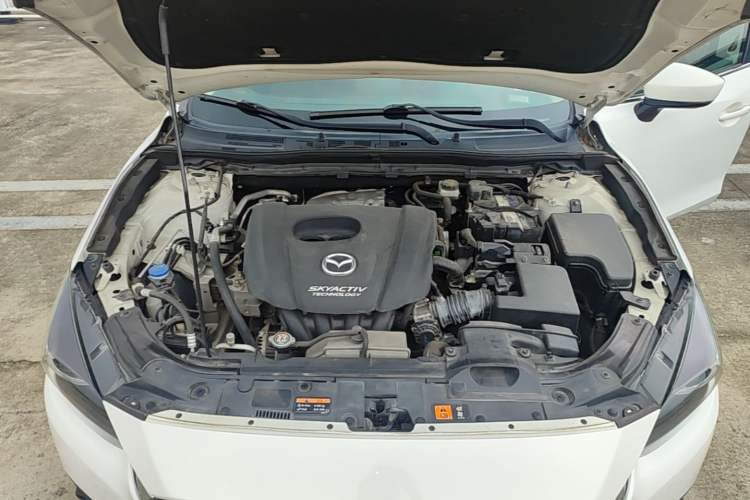 Used Mazda 3 Axela 2017 Sedan 1.5L Automatic Luxury Model Emission Standard China V Engine Bay