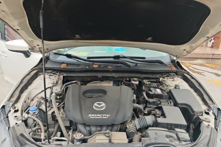 Used Mazda 3 Axela 2017 Sedan 1.5L Automatic Luxury Model Emission Standard China V Engine Bay