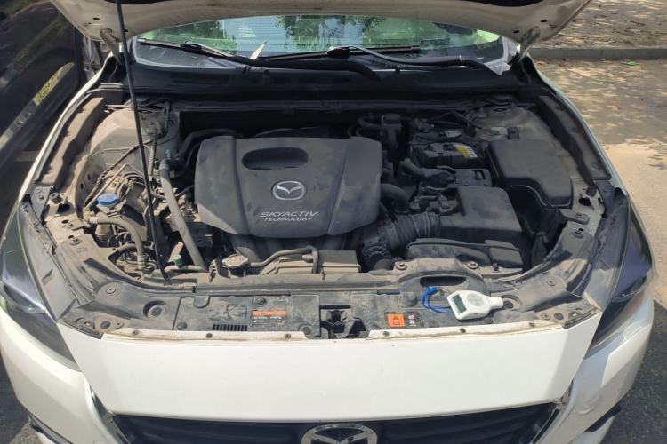 Used Mazda 3 Axela 2017 Sedan 1.5L Automatic Luxury Model Emission Standard China V Engine Bay