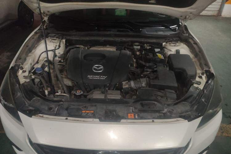 Used Mazda 3 Axela 2017 Sedan 1.5L Automatic Luxury Model Emission Standard China V Engine Bay