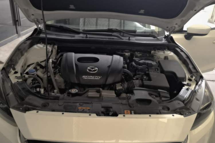 Used Mazda 3 Axela 2017 Sedan 1.5L Automatic Luxury Model Emission Standard China V Engine Bay