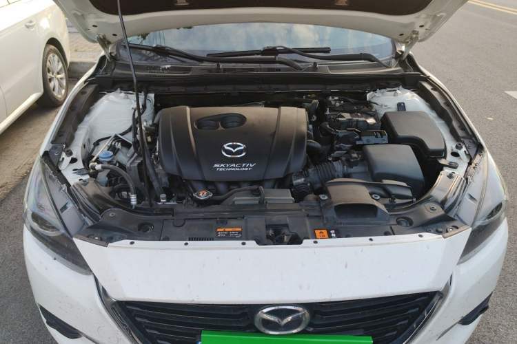 Used Mazda 3 Axela 2017 Sedan 2.0L Automatic Prestige Model China VI Standard Engine Bay