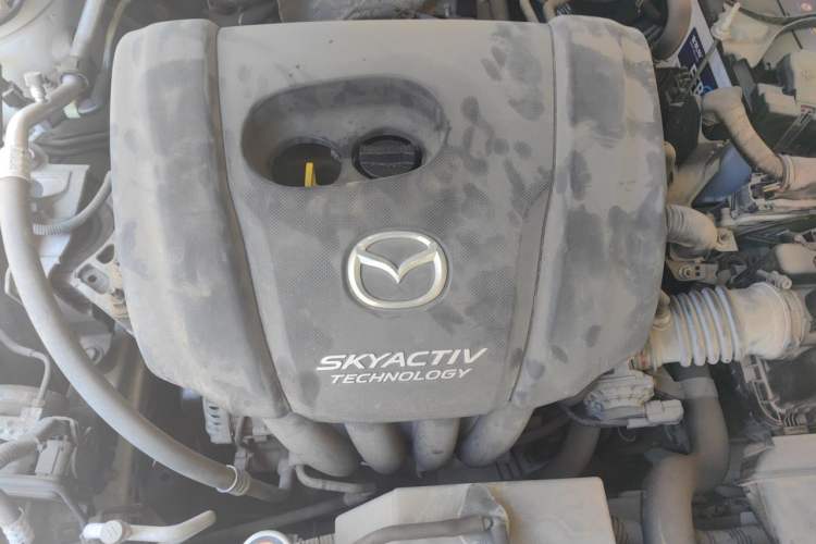 Used Mazda 3 Axela 2017 Sedan 1.5L Automatic Luxury Model Emission Standard China V Engine Bay