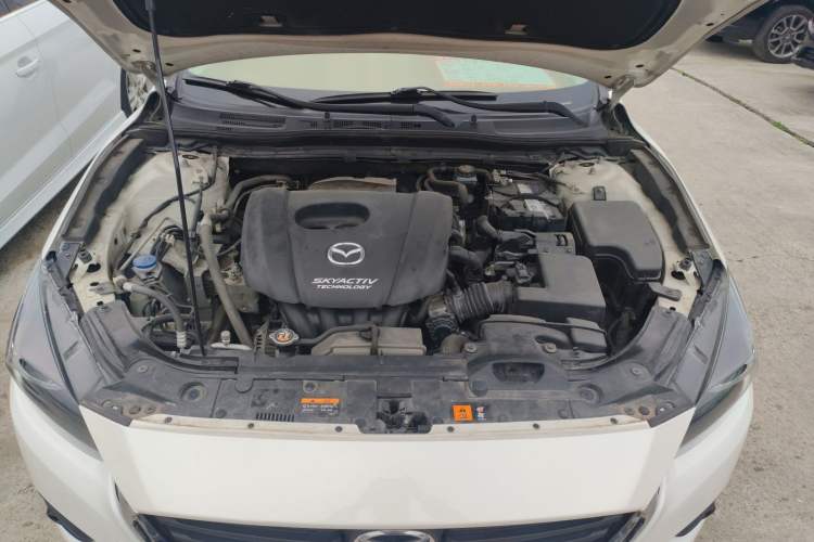 Used Mazda 3 Axela 2017 Sedan 1.5L Automatic Luxury Model Emission Standard China V Engine Bay
