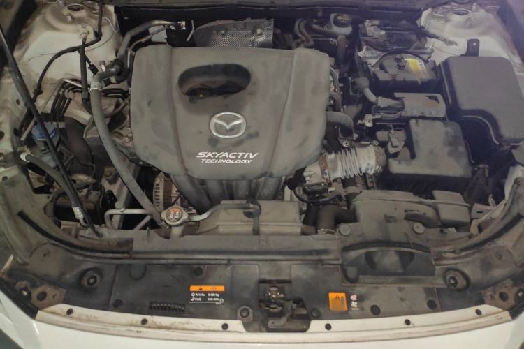 Used Mazda 3 Axela 2017 Sedan 1.5L Automatic Luxury Model China VI Standard Engine Bay