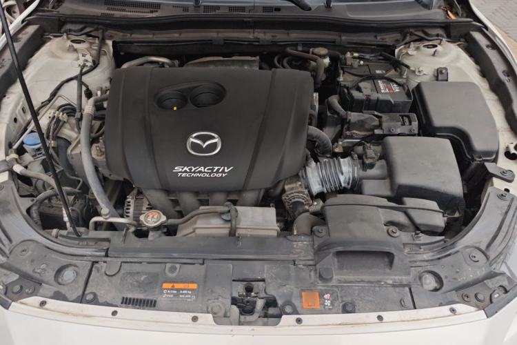 Used Mazda 3 Axela 2017 Sedan 2.0L Automatic Flagship Model China V Standard Engine Bay