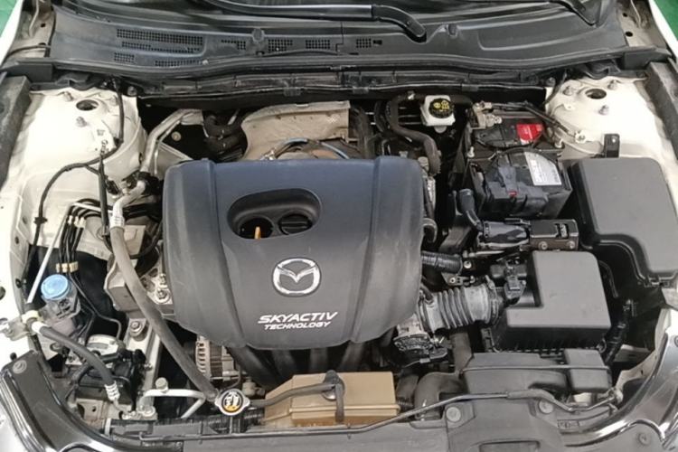 Used Mazda 3 Axela 2017 Sedan 1.5L Automatic Luxury Model Emission Standard China V Engine Bay