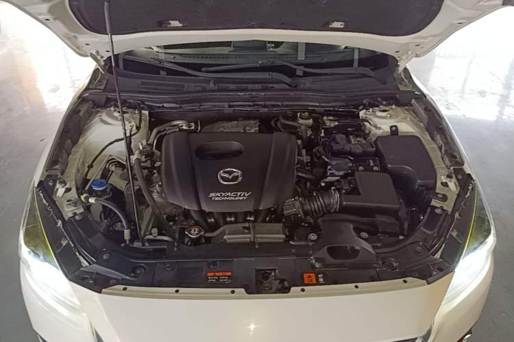 Used Mazda 3 Axela 2017 Sedan 1.5L Automatic Luxury Model Emission Standard China V Engine Bay