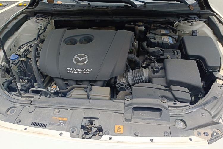 Used Mazda 3 Axela 2017 Sedan 2.0L Automatic Prestige Model China VI Standard Engine Bay