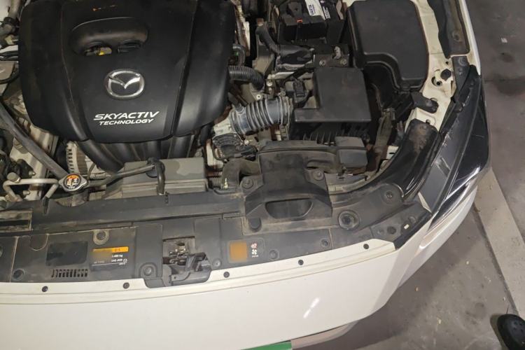 Used Mazda 3 Axela 2017 Sedan 1.5L Automatic Luxury Model Emission Standard China V Engine Bay Left