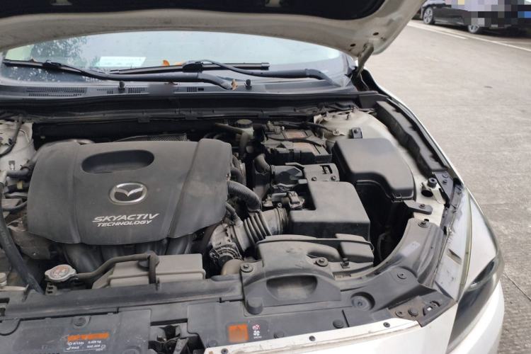 Used Mazda 3 Axela 2017 Sedan 1.5L Automatic Luxury Model Emission Standard China V Engine Bay Left