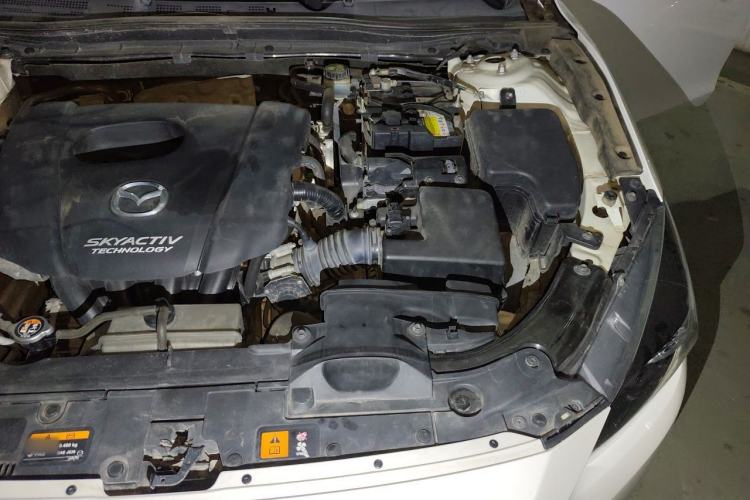 Used Mazda 3 Axela 2017 Sedan 1.5L Automatic Comfort Model Emission Standard China V Engine Bay Left