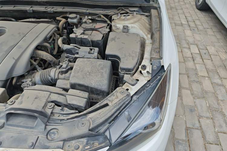 Used Mazda 3 Axela 2017 Sedan 2.0L Automatic Prestige Model China V Standard Engine Bay Left