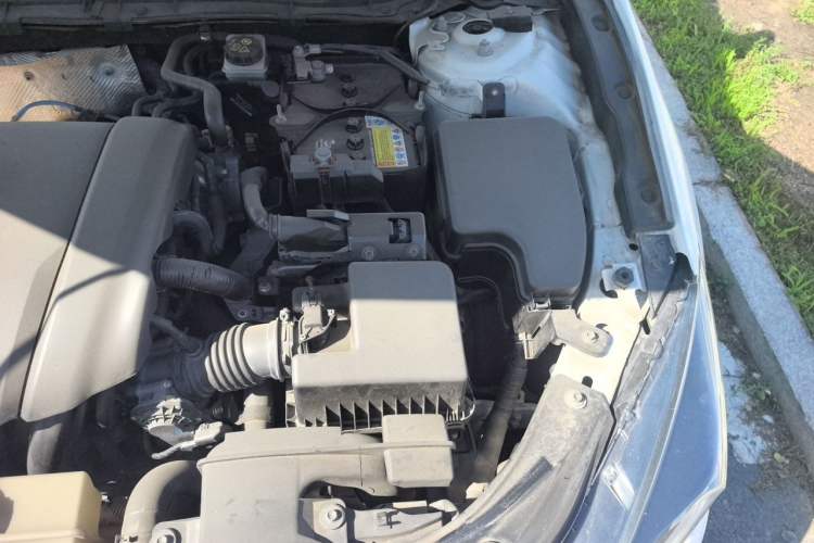 Used Mazda 3 Axela 2017 Sedan 1.5L Automatic Luxury Model Emission Standard China V Engine Bay Left