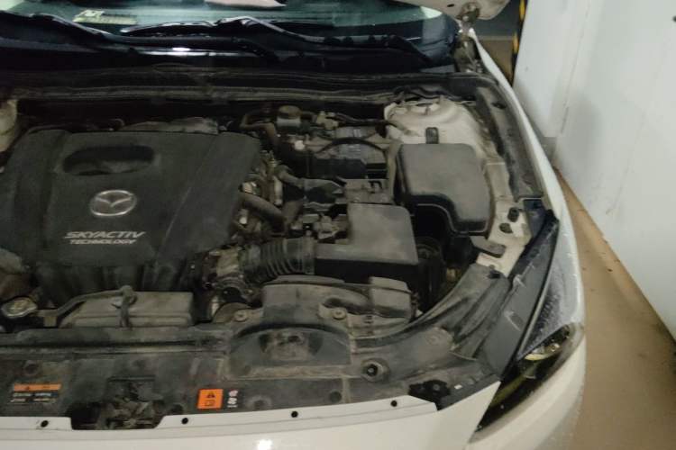 Used Mazda 3 Axela 2017 Sedan 1.5L Automatic Comfort Model Emission Standard China V Engine Bay Left