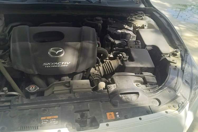 Used Mazda 3 Axela 2017 Hatchback 1.5L Automatic Luxury Model Emission Standard China V Engine Bay Left