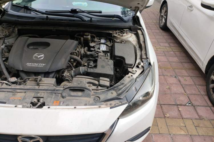 Used Mazda 3 Axela 2017 Sedan 1.5L Automatic Comfort Model Emission Standard China V Engine Bay Left